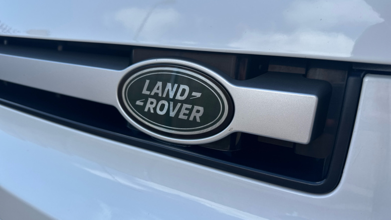 Land Rover Defender 90 Diesel 3.0 D250 Hard Top Auto